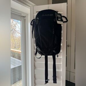 Dakine Heli Pack 12L